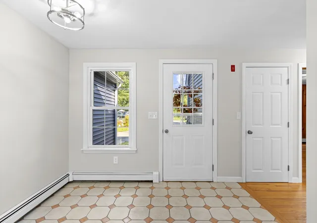 Photo 4 of Single family home for sale at 27 Westdale Ave, Seekonk, MA 02771 | MLS# 73574219 | Listing updated on 2026-09-13