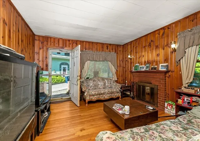 Photo 4 of Single family home for sale at 15 Anglin Ln, Shrewsbury, MA 01545 | MLS# 73575106 | Listing updated on 2026-09-14