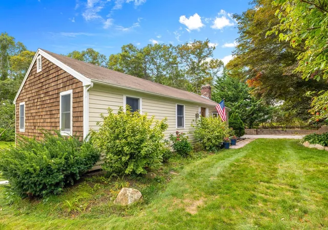 Photo 3 of Sale Pending at 19 Essex Rd, Mashpee, MA 02649 | MLS# 73576617 | Listing updated on 2026-10-08