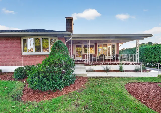 Photo 1 of Sale Pending at 22 Lodge St, Worcester, MA 01604 | MLS# 73577981 | Listing updated on 2026-09-29