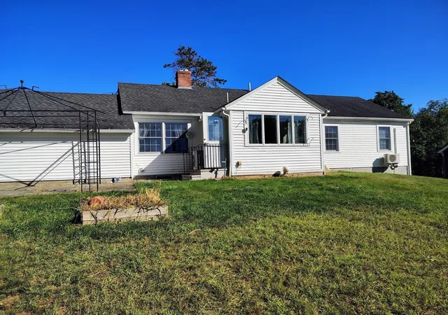 Photo 2 of Sale Pending at 18 Crown St, Spencer, MA 01562 | MLS# 73570222 | Listing updated on 2026-09-30