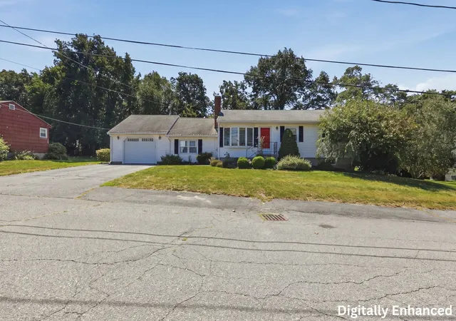 Photo 3 of Single family home for sale at 92 Applewood Dr, Marlborough, MA 01752 | MLS# 73573938 | Listing updated on 2026-09-16