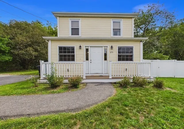 Photo 2 of Single family home for sale at 275 Holmes St, Halifax, MA 02338 | MLS# 73574807 | Listing updated on 2026-09-15