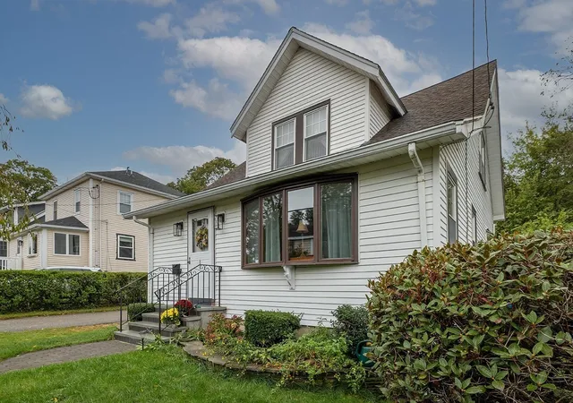 Photo 2 of Single family home for sale at 80 Phillips St, Weymouth, MA 02188 | MLS# 73584711 | Listing updated on 2026-10-12