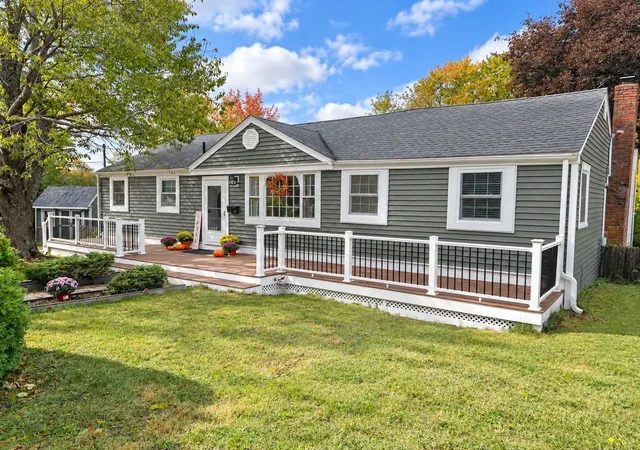 Photo 2 of Single family home for sale at 87 Ledgebrook Rd, South Weymouth, MA 02190 | MLS# 73587988 | Listing updated on 2026-10-11