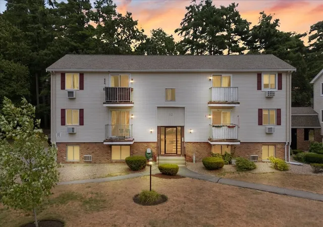 Photo 14 of Condo for sale at 10 Royal Dane Dr #79, Marshfield, MA 02050 | MLS# 73572937 | Listing updated on 2026-10-08