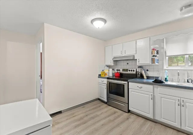 Photo 4 of Condo for sale at 10 Royal Dane Dr #79, Marshfield, MA 02050 | MLS# 73572937 | Listing updated on 2026-09-12