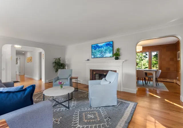 Photo 3 of Sale Pending at 253 Pond St, Winchester, MA 01890 | MLS# 73574477 | Listing updated on 2026-09-28