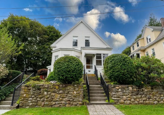 Photo 2 of Sale Pending at 1 Beckman St, Worcester, MA 01607 | MLS# 73576106 | Listing updated on 2026-09-16