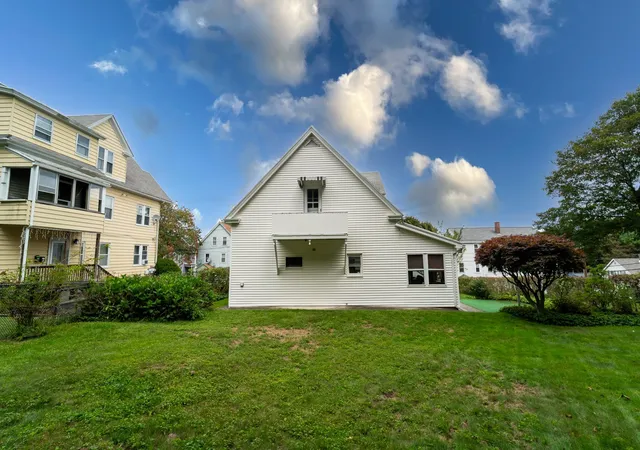 Photo 4 of Sale Pending at 1 Beckman St, Worcester, MA 01607 | MLS# 73576106 | Listing updated on 2026-09-16