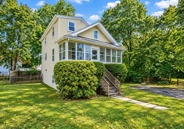 Photo 1 of Single family home for sale at 4 Circuit Rd, Braintree, MA 02184 | MLS# 73585246 | Listing updated on 2026-10-05