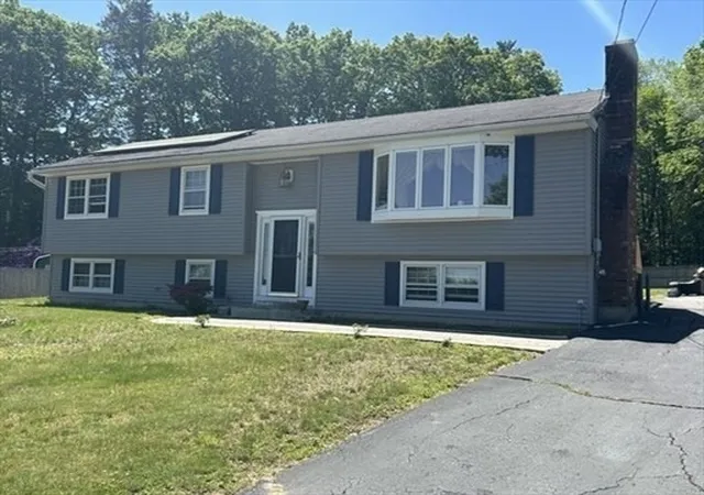 Photo 3 of Single family home for sale at 75 Dale Ave, Leominster, MA 01453 | MLS# 73570958 | Listing updated on 2026-09-06