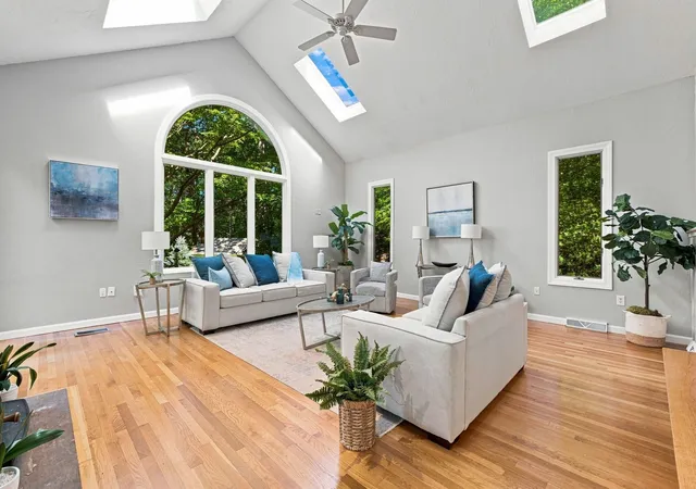 Photo 4 of Single family home for sale at 4 Webster Cir, Sudbury, MA 01776 | MLS# 73571385 | Listing updated on 2026-09-15