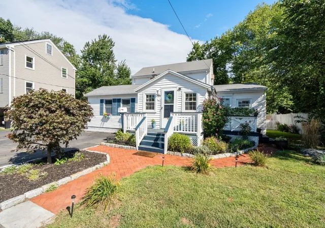 Single family home for sale at 33 Plant Rd, Waltham, MA 02451 | MLS# 73574397