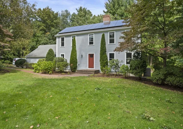 Photo 2 of Sale Pending at 6 Seminole Rd, Canton, MA 02021 | MLS# 73585377 | Listing updated on 2026-10-16