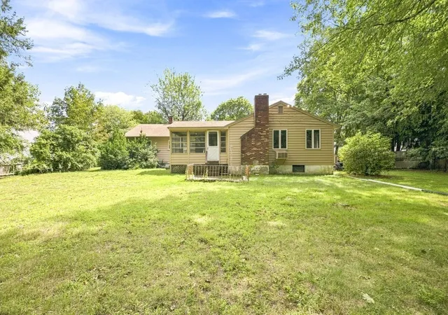 Photo 3 of Sale Pending at 8 Charlesgate Rd, Walpole, MA 02081 | MLS# 73570822 | Listing updated on 2026-09-09