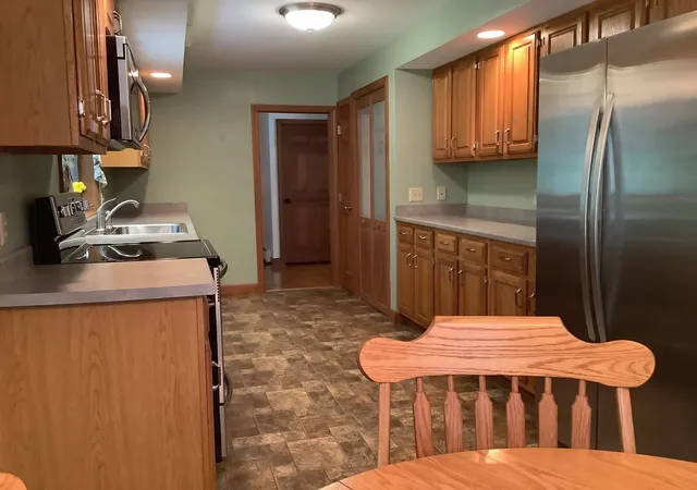 Photo 2 of Single family home for sale at 385 E County Rd, Rutland, MA 01543 | MLS# 73576284 | Listing updated on 2026-10-06