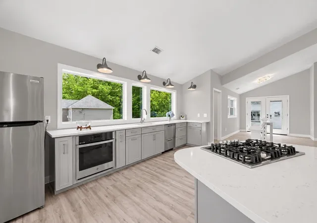 Photo 3 of Single family home for sale at 6 Wilson Ave, Spencer, MA 01562 | MLS# 73574479 | Listing updated on 2026-09-16