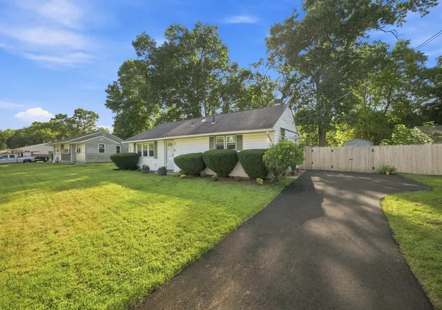 Photo 27 of Single family home for sale at 96 Shady Brk Ln, Springfield, MA 01118 | MLS# 73574770 | Listing updated on 2026-09-11