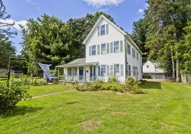 Photo 2 of Single family home for sale at 137 Sheridan St, Chicopee, MA 01020 | MLS# 73575239 | Listing updated on 2026-09-14