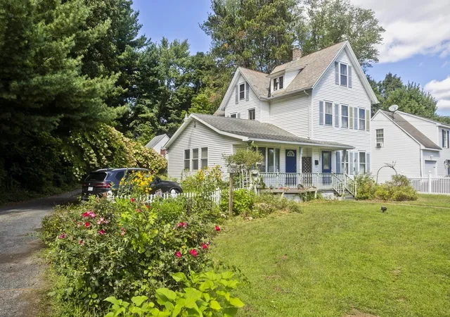 Photo 3 of Single family home for sale at 137 Sheridan St, Chicopee, MA 01020 | MLS# 73575239 | Listing updated on 2026-09-14