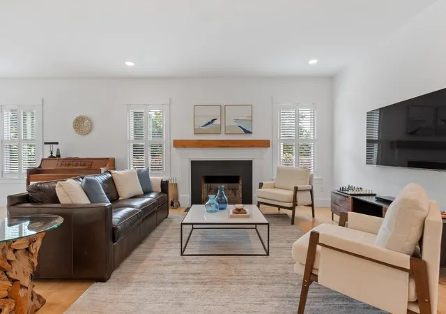 Photo 4 of Single family home for sale at 284 Elsinore St, Concord, MA 01742 | MLS# 73575213 | Listing updated on 2026-09-19