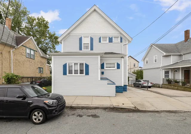 Photo 3 of Single family home for sale at 109 Barre St, Fall River, MA 02723 | MLS# 73588101 | Listing updated on 2026-10-11
