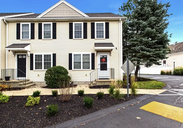 Condo for sale at 115 Boxberry Ln #115, Rockland, MA 02370 | MLS# 73582150