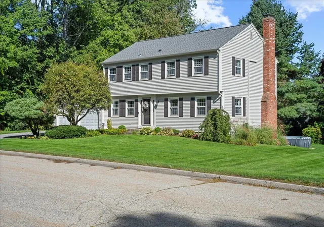 Photo 1 of Sale Pending at 4 Robertson Rd, Auburn, MA 01501 | MLS# 73577552 | Listing updated on 2026-10-07