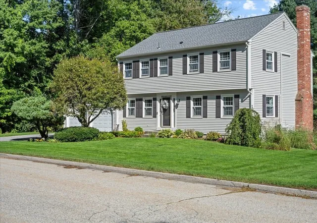 Photo 3 of Sale Pending at 4 Robertson Rd, Auburn, MA 01501 | MLS# 73577552 | Listing updated on 2026-10-07