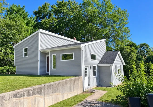 Photo 1 of Single family home for sale at 3 Plymouth St, North Reading, MA 01864 | MLS# 73587942 | Listing updated on 2026-10-14