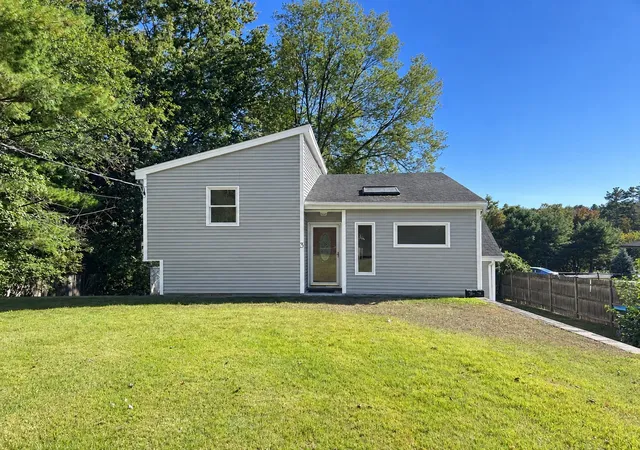 Photo 2 of Single family home for sale at 3 Plymouth St, North Reading, MA 01864 | MLS# 73587942 | Listing updated on 2026-10-14