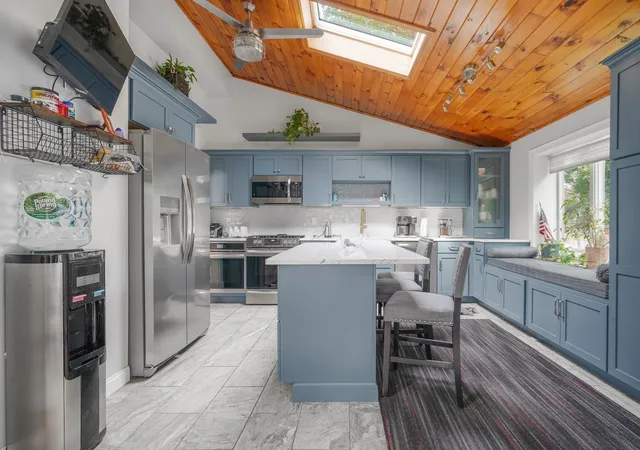 Photo 2 of Single family home for sale at 37 Slade St, Swansea, MA 02777 | MLS# 73576222 | Listing updated on 2026-09-12