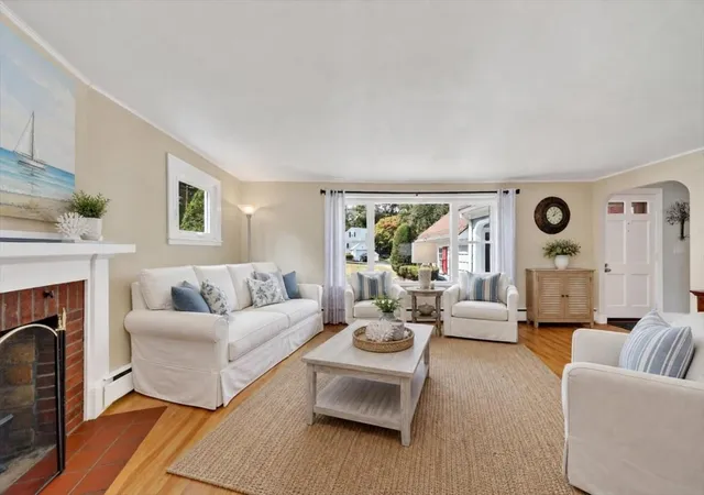 Photo 3 of Single family home for sale at 105 Whiting St, Hingham, MA 02043 | MLS# 73574578 | Listing updated on 2026-10-03