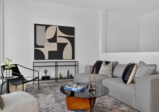 Photo 4 of Condo for sale at 346 Congress #604, Boston, MA 02210 | MLS# 73575355 | Listing updated on 2026-09-24