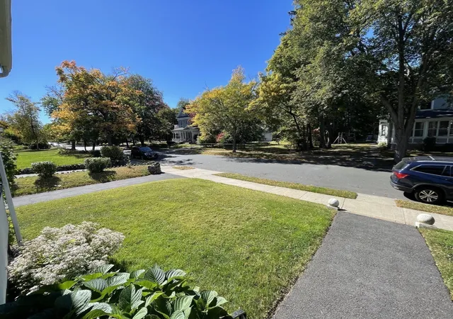 Listing Photo 4 - Condo for sale in building located at 80-82 Nonotuck St, Holyoke, MA 01040