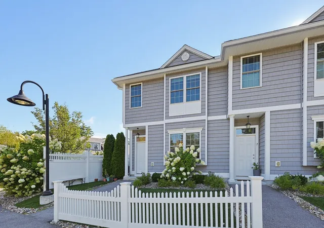 Photo 1 of Sale Pending at 5 Jerome Rd #5, Tewksbury, MA 01876 | MLS# 73572855 | Listing updated on 2026-10-03