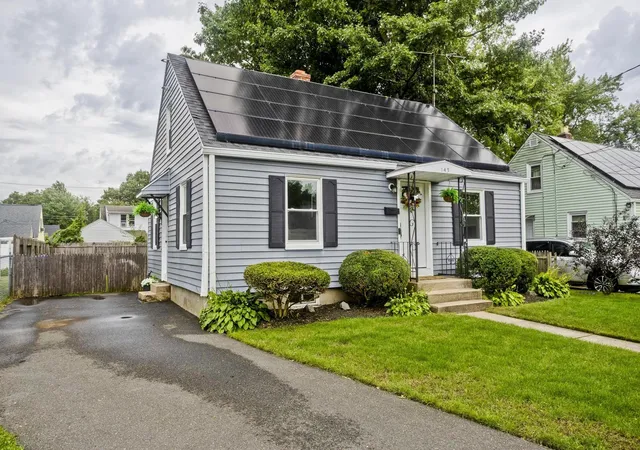 Photo 2 of Single family home for sale at 143 Winton St, Springfield, MA 01118 | MLS# 73575806 | Listing updated on 2026-09-11