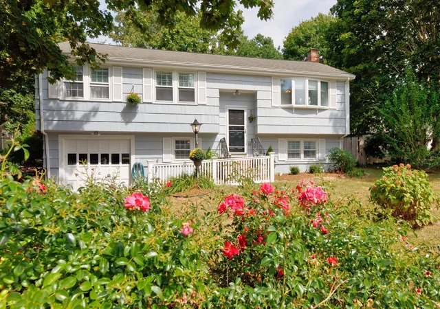 Photo 1 of Sale Pending at 3 Elizabeth Rd, Pocasset, MA 02559 | MLS# 73577166 | Listing updated on 2026-10-07