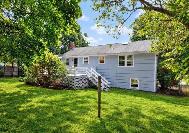 Photo 4 of Sale Pending at 3 Elizabeth Rd, Pocasset, MA 02559 | MLS# 73577166 | Listing updated on 2026-10-07