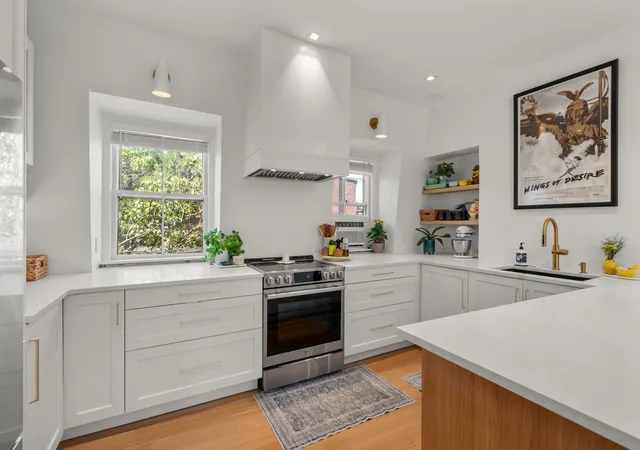 Listing Photo 2 - Condo for sale in building located at 331 Shawmut Ave, Boston, MA 02118 - Unit #4