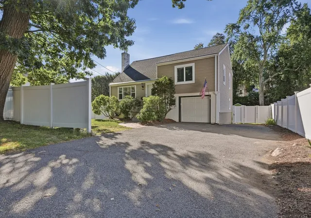Photo 2 of Sale Pending at 346 Weston St, Waltham, MA 02453 | MLS# 73572790 | Listing updated on 2026-09-23
