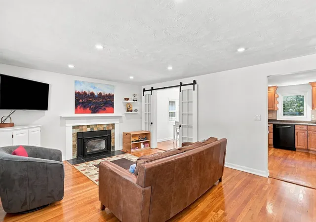 Photo 3 of Sale Pending at 346 Weston St, Waltham, MA 02453 | MLS# 73572790 | Listing updated on 2026-09-23
