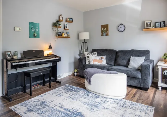 Listing Photo 5 - Condo for sale in building located at 166 Hillside Rd, Westfield, MA 01085 - Unit #5