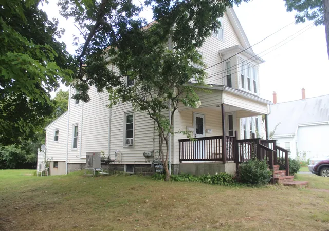 Photo 2 of Sale Pending at 171 Warren Ave, Whitman, MA 02382 | MLS# 73575751 | Listing updated on 2026-09-30