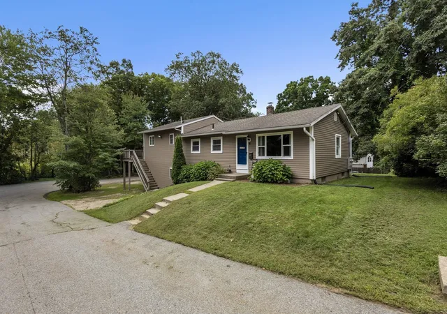 Single family home for sale at 6 Pitcairn Ave, Leicester, MA 01524 | MLS# 73571394