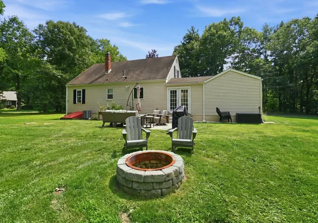 Photo 3 of Single family home for sale at 35 Charles St, Hampden, MA 01036 | MLS# 73568397 | Listing updated on 2026-09-06