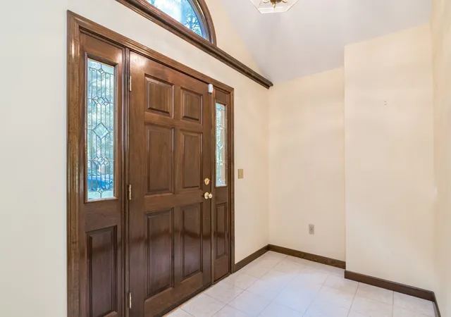 Photo 4 of Single family home for sale at 83 Long Plain Rd, South Deerfield, MA 01373 | MLS# 73570582 | Listing updated on 2026-09-16