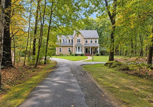 Photo 1 of Single family home for sale at 144 East St, Uxbridge, MA 01569 | MLS# 73586756 | Listing updated on 2026-10-15