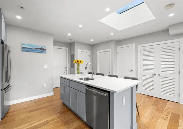 Photo 3 of Condo for sale at 10-16 Everett St #402, Boston, MA 02128 | MLS# 73575313 | Listing updated on 2026-09-14